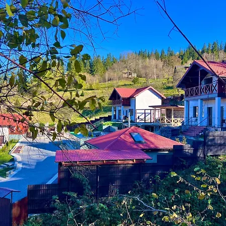 Villagoria з басейнами і джакузі
